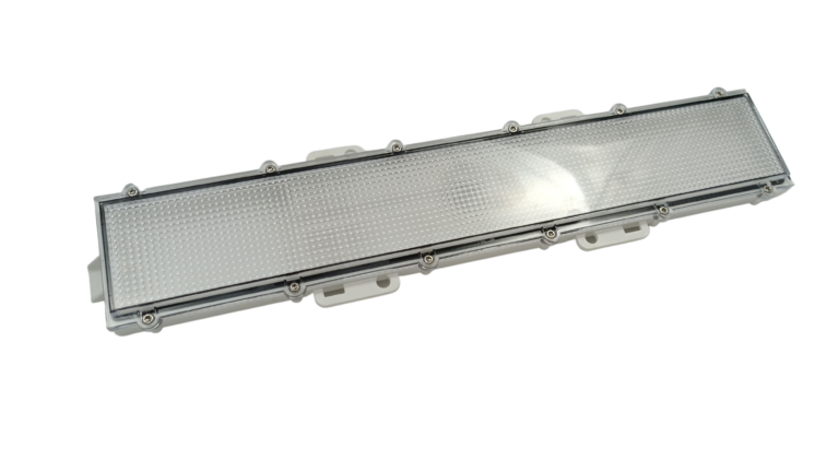 Fabrication de pièces transparentes en Polycarbonate pour l'éclairage en injection plastique